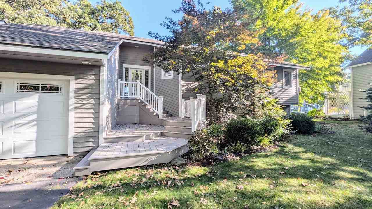 2103 Woody Noll Dr - Photo 3 of 30