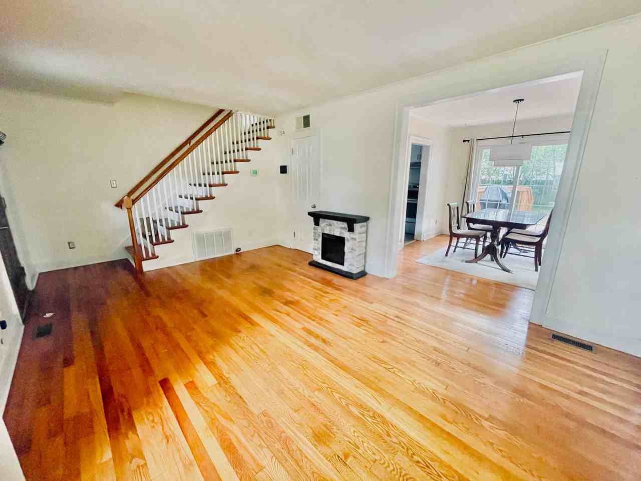 3512 White Chapel Rd - Photo 2 of 9