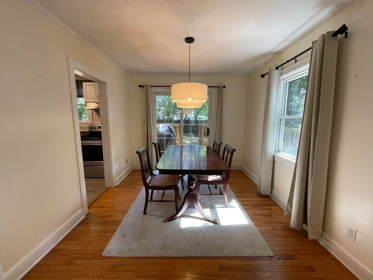 3512 White Chapel Rd - Photo 3 of 9