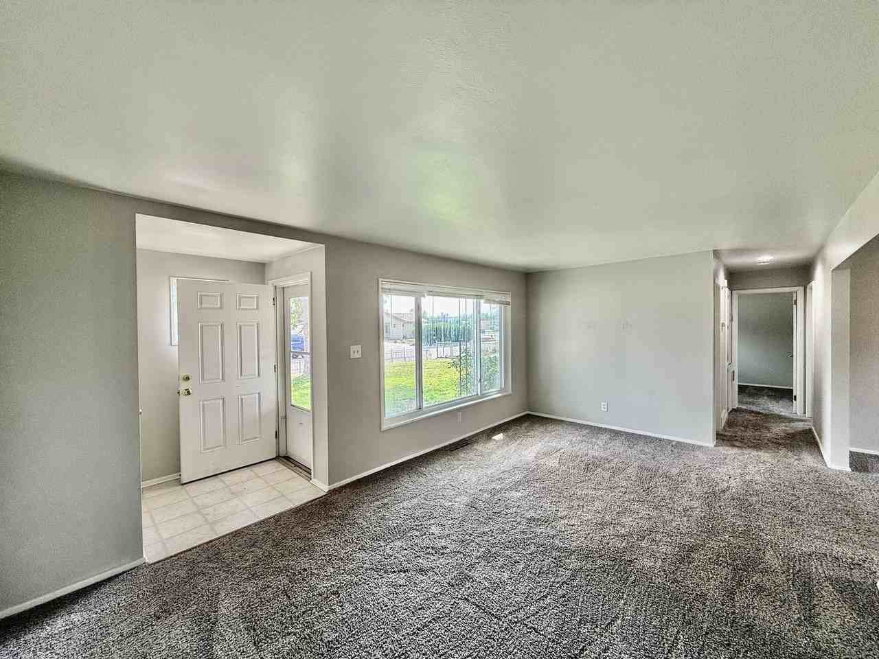 104 Morningside Dr - Photo 5 of 20