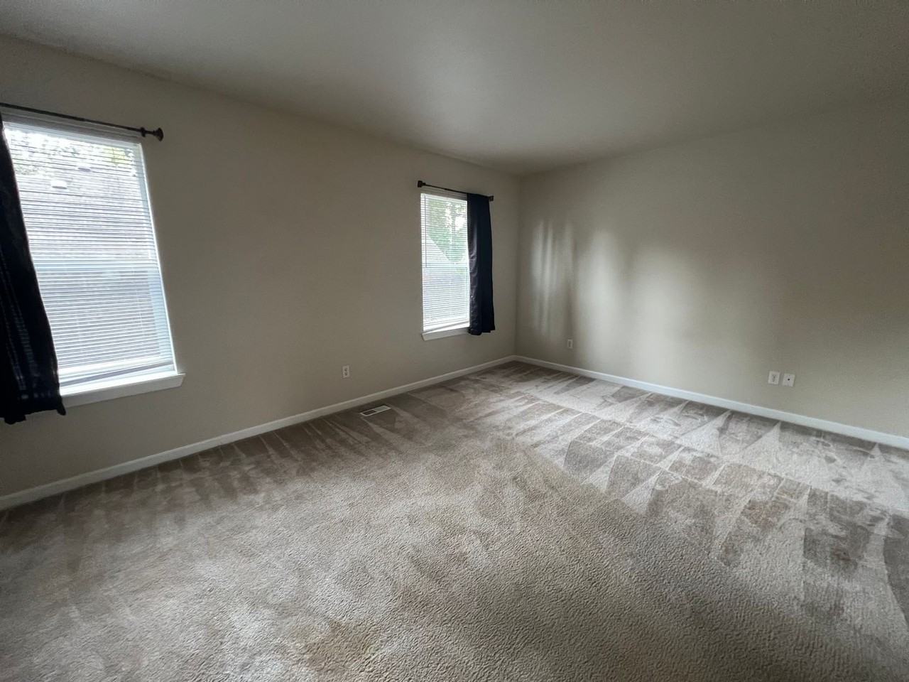 4222 Harris Rd Se - Photo 7 of 19