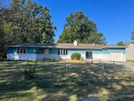 309 North Dogwood Avenue - Photo 1 of 1