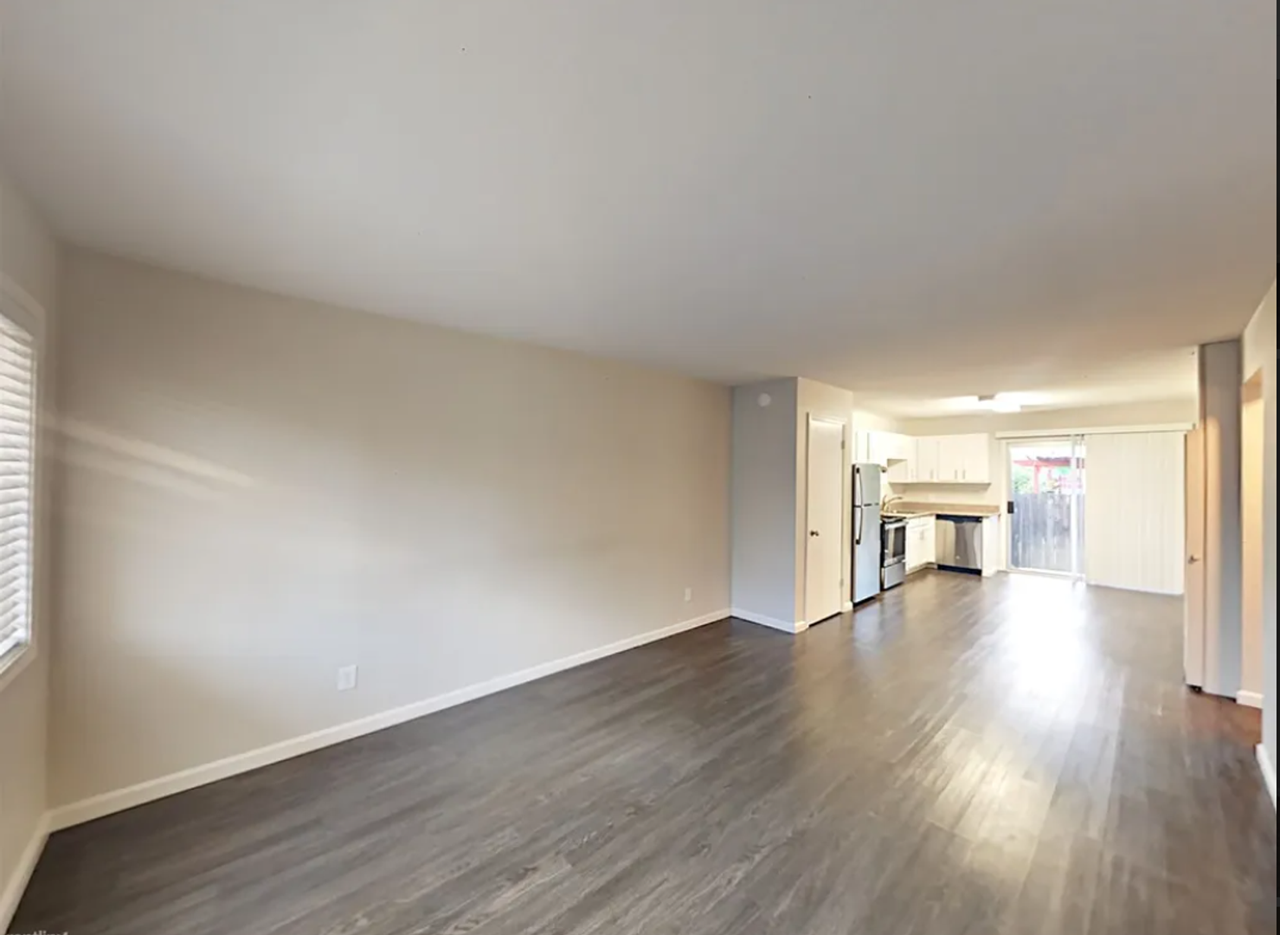 510 - 22032-22040 Arbor Ave - Photo 5 of 11