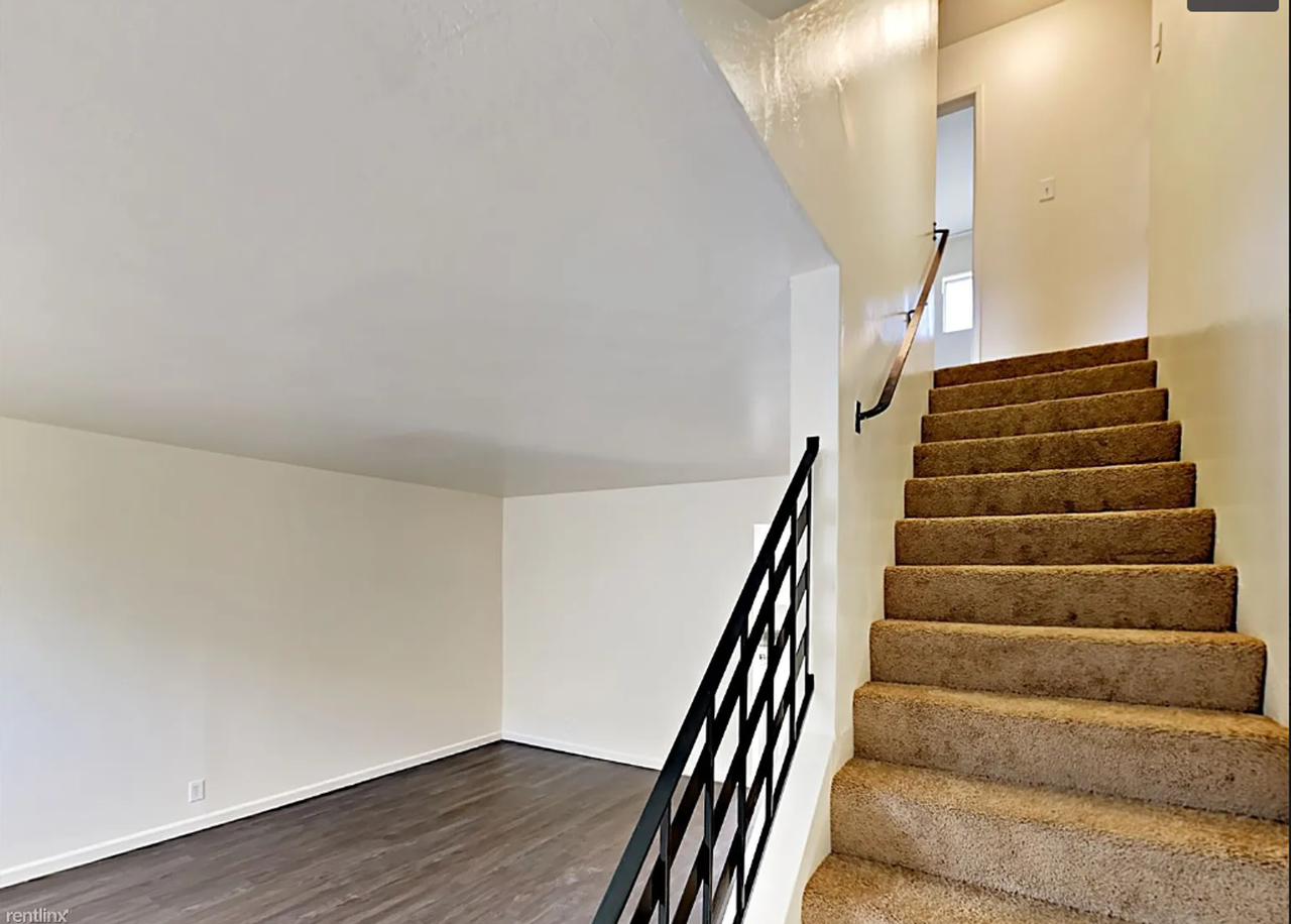 510 - 22032-22040 Arbor Ave - Photo 6 of 11