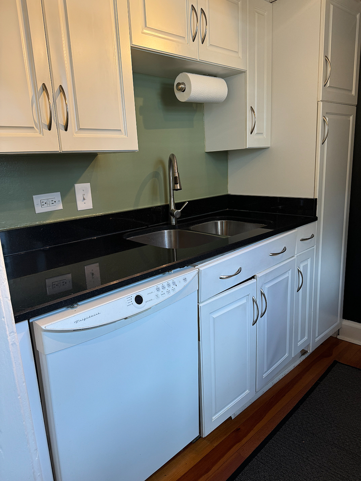 3704 Murphy Rd - Photo 2 of 18