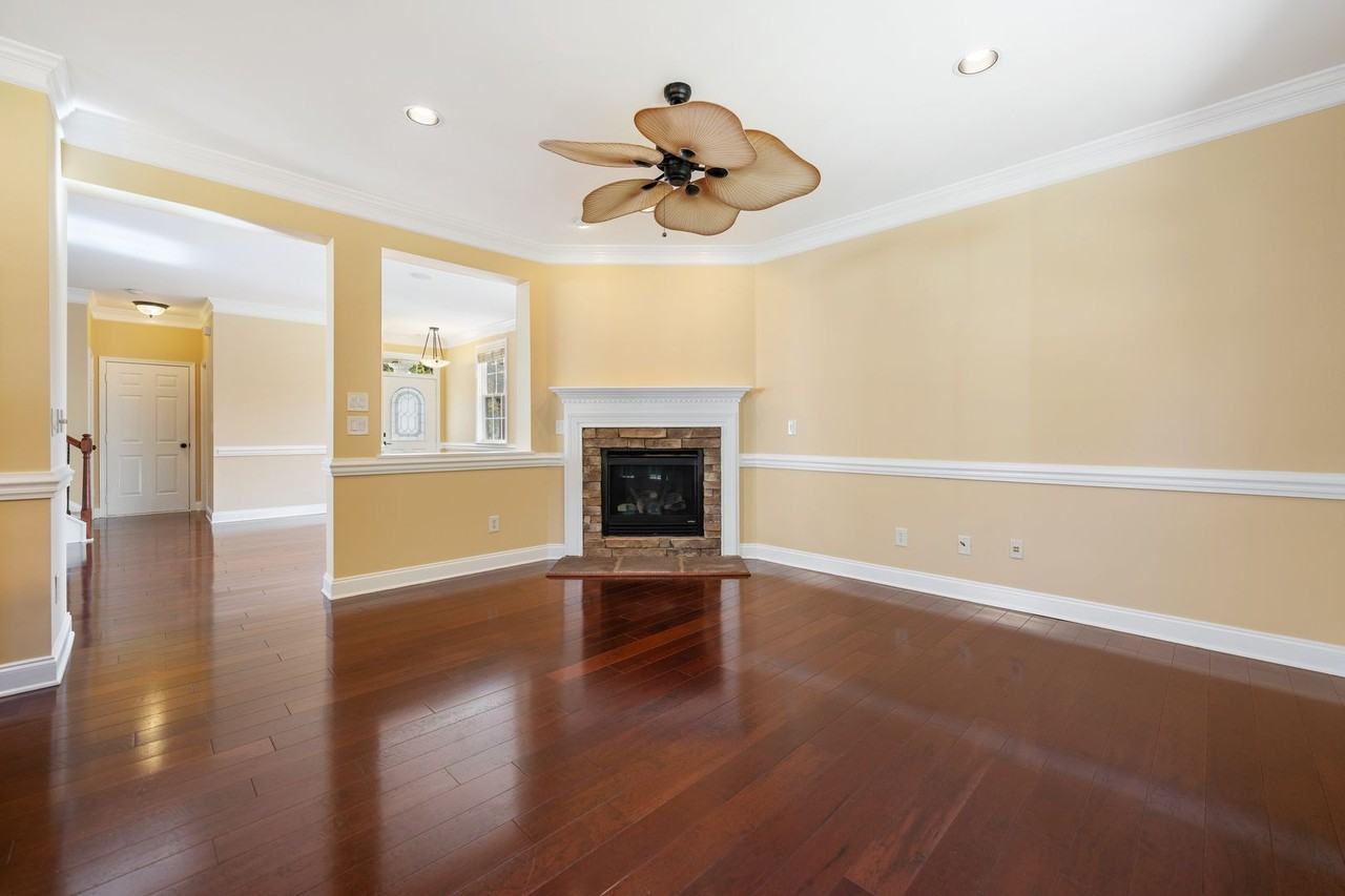 715 Obsidian Way - Photo 6 of 20