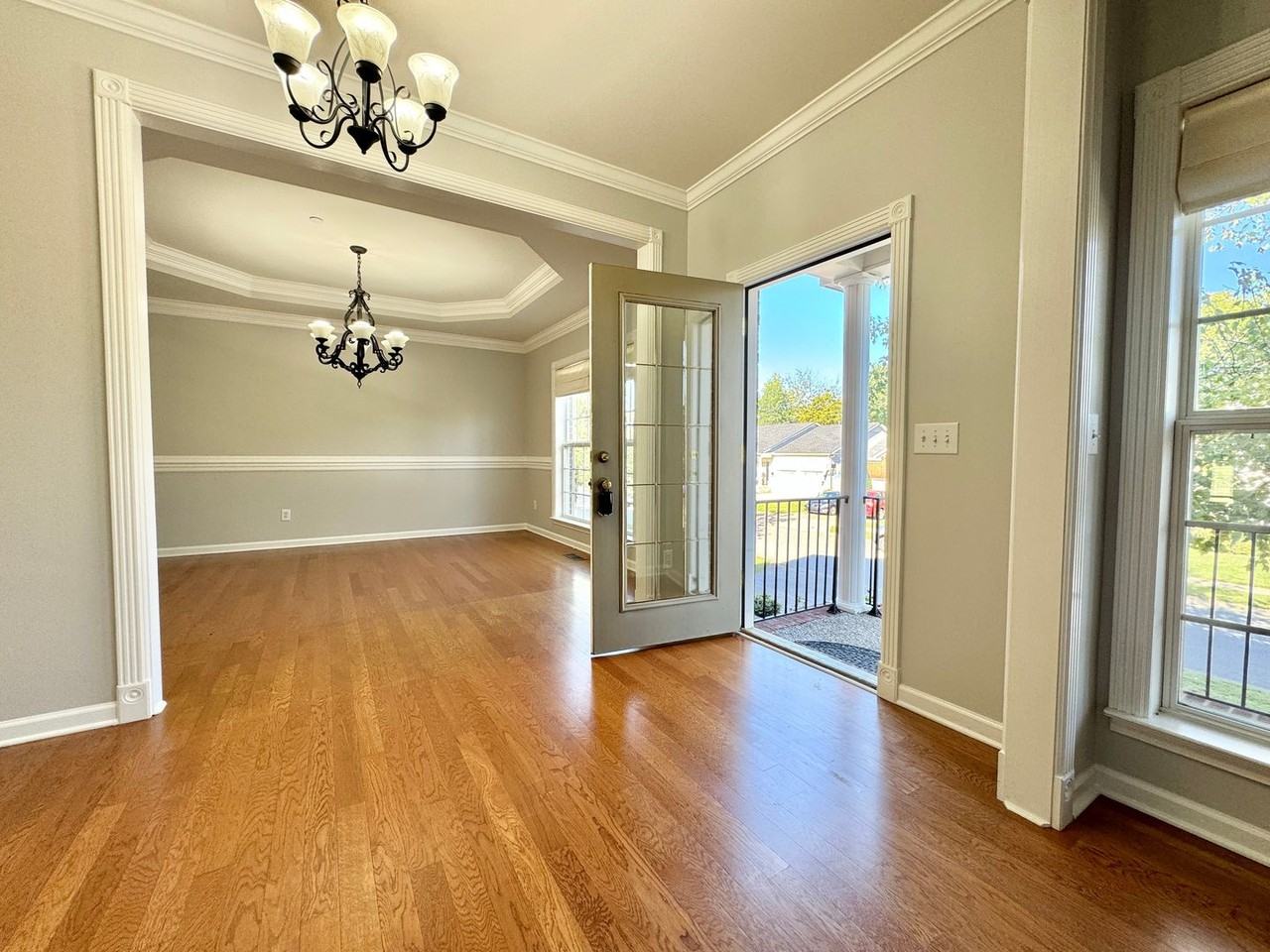 4545 Sawmill Pl - Photo 2 of 29