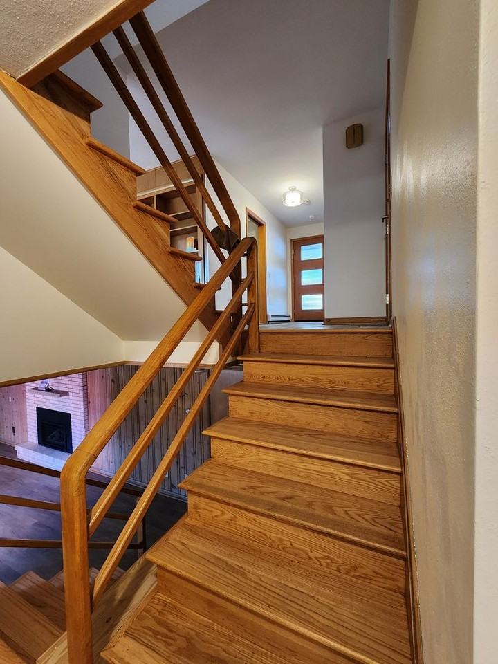 105 Richland Ln - Photo 3 of 18