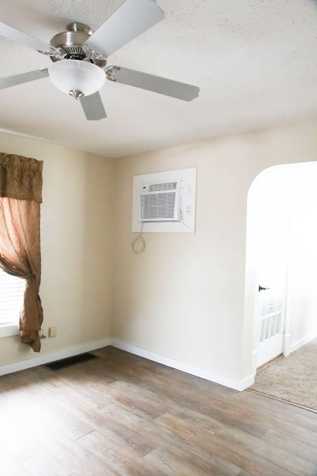 214 E 3rd St - Photo 5 of 10