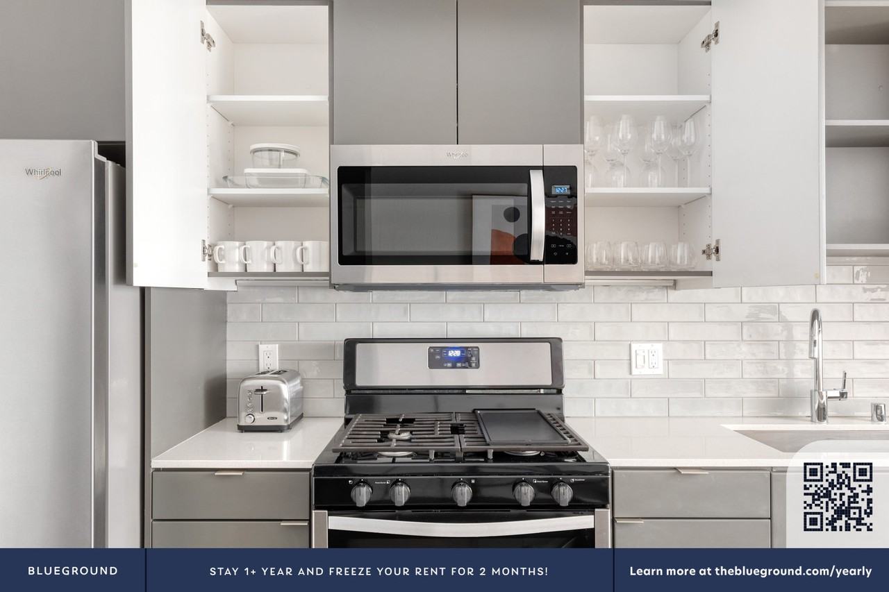 6677 Santa Monica Boulevard - Photo 7 of 45