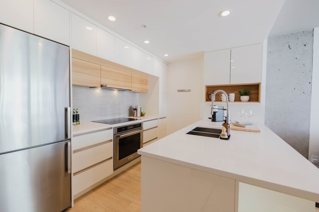 989 Johnson St - Photo 2 of 23