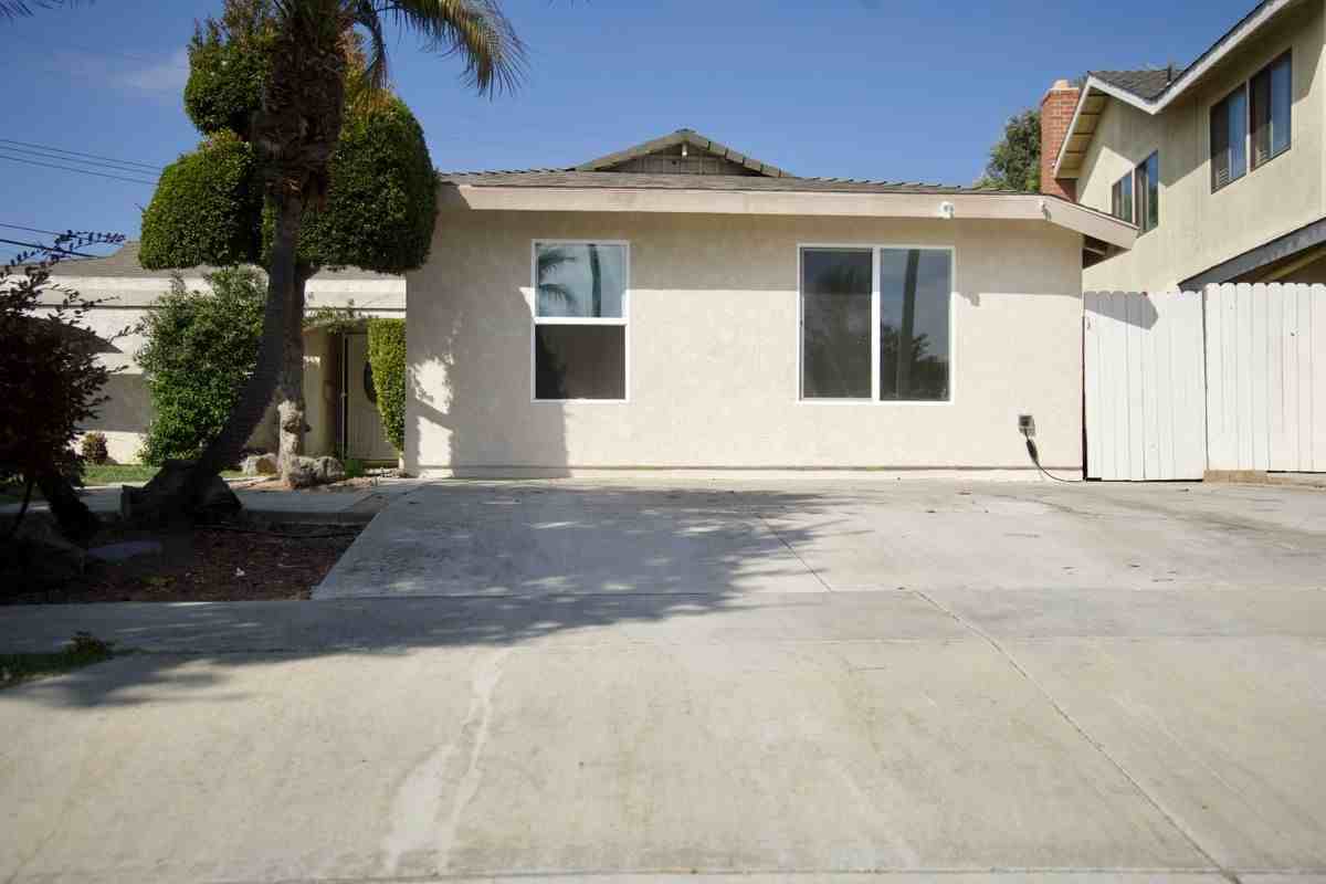 8331 Darsy Dr - Photo 2 of 16