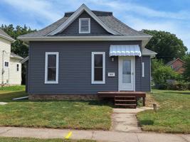 featured image of 943 6th St #NA