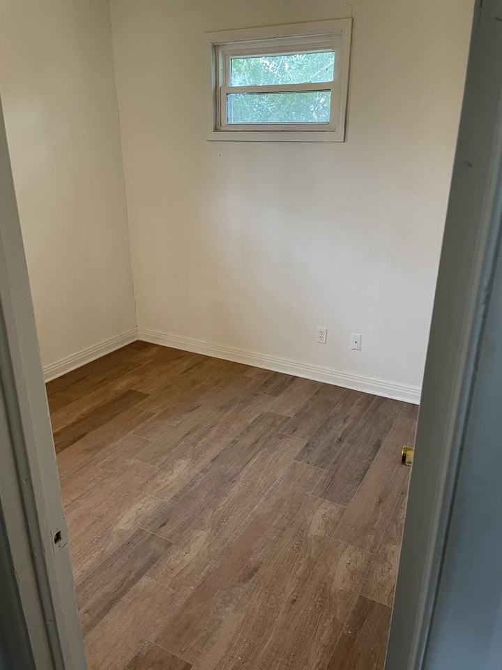 39 Oak Ave #39 - Photo 4 of 19