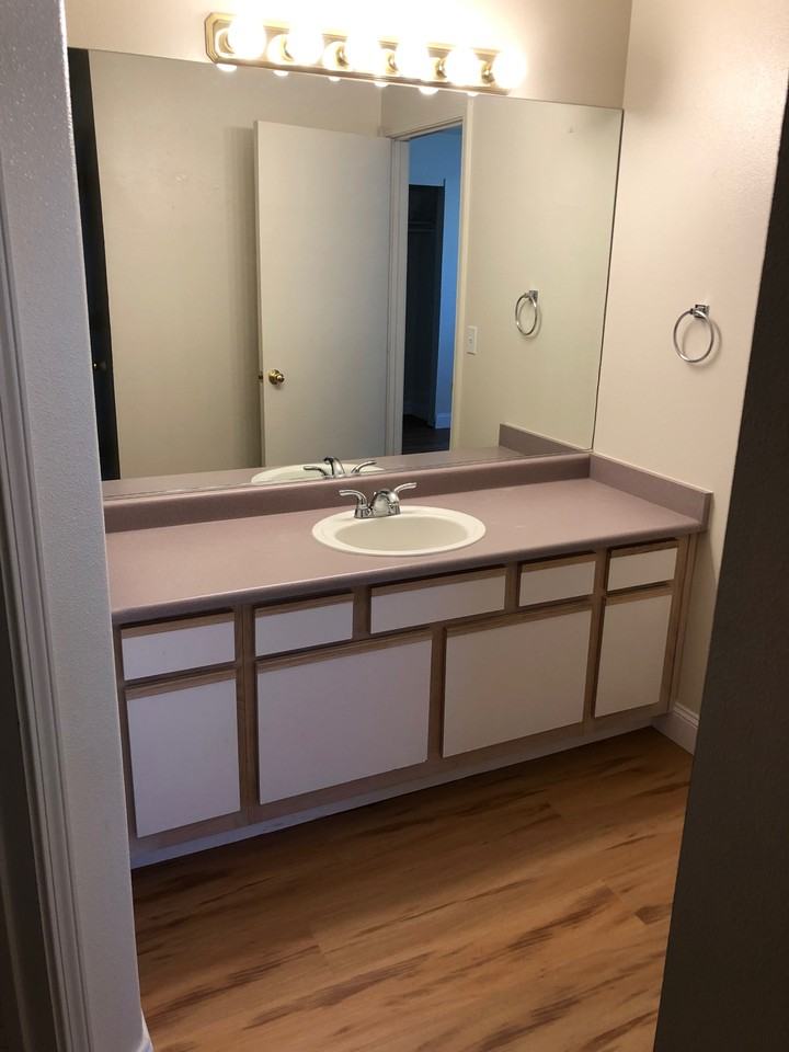 410 Valley Cir #AD - Photo 7 of 21