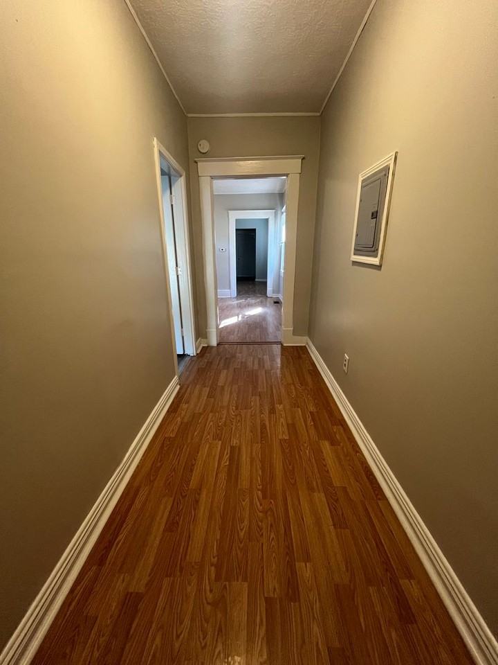3122 W Kentucky St - Photo 2 of 12