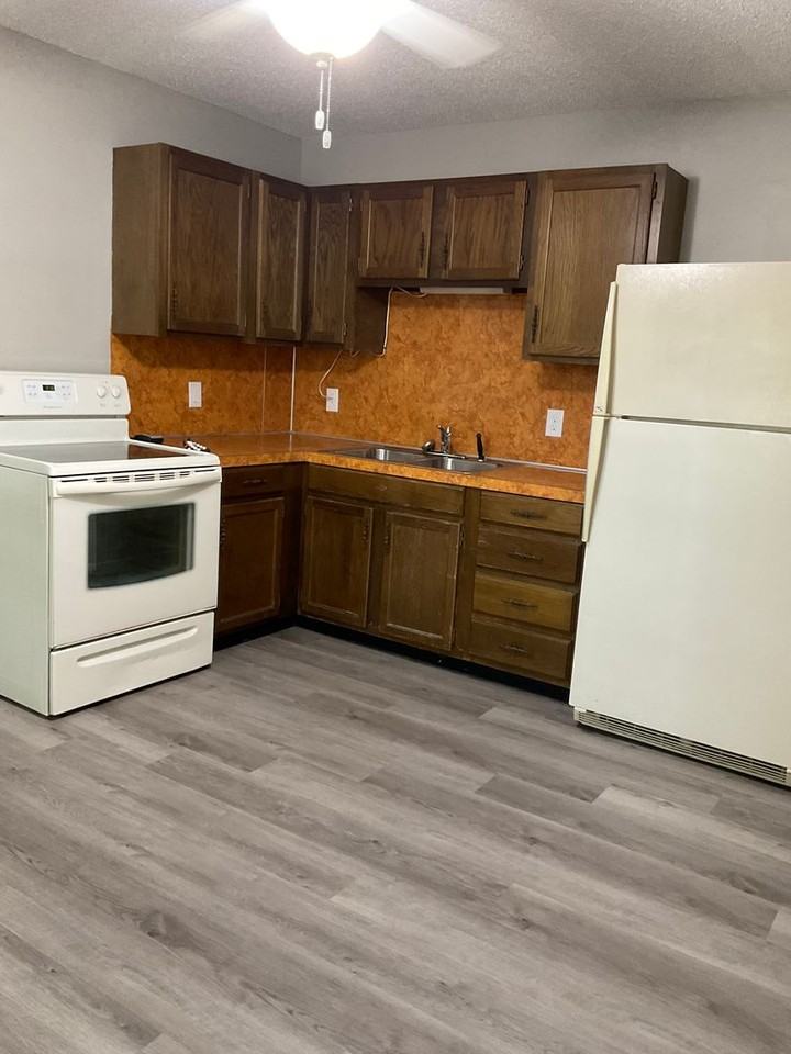 825 S Cherokee - Photo 4 of 22