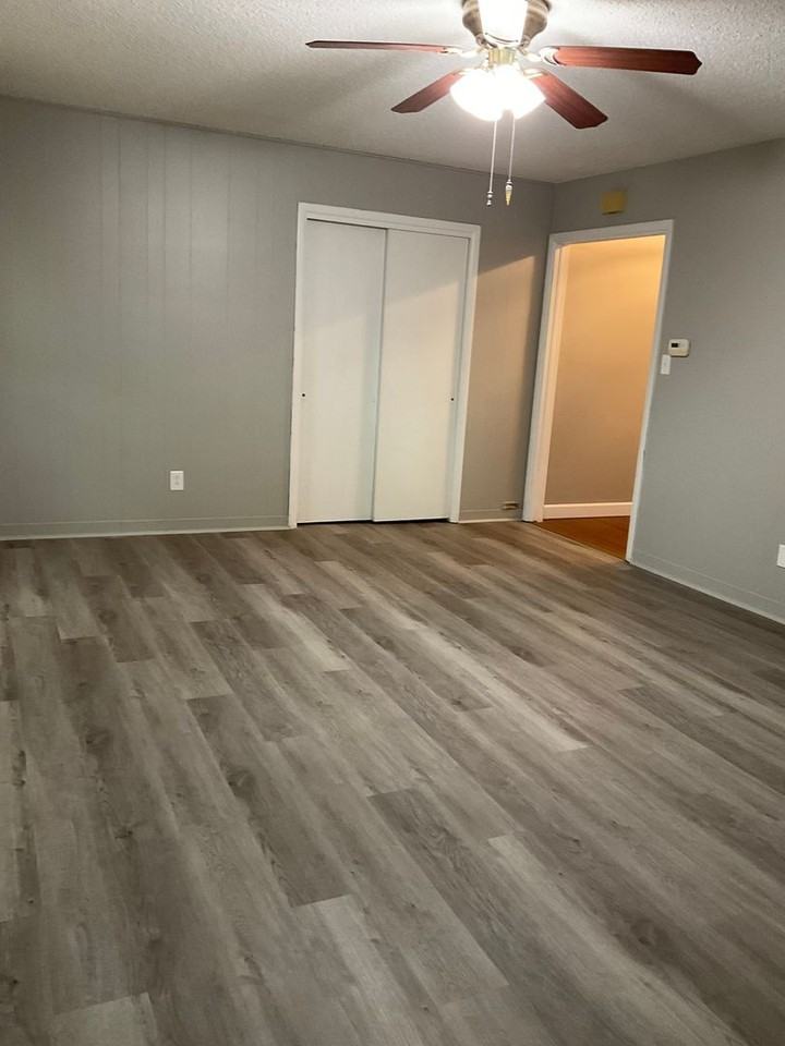 825 S Cherokee - Photo 6 of 22