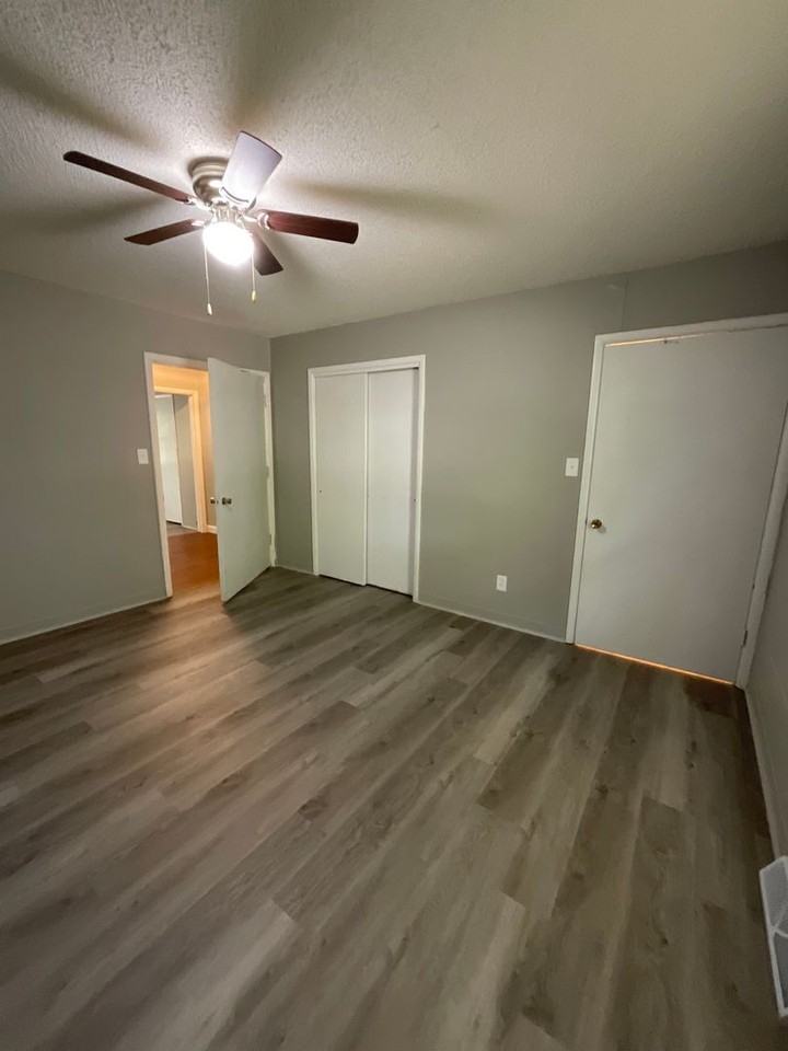 825 S Cherokee - Photo 7 of 22