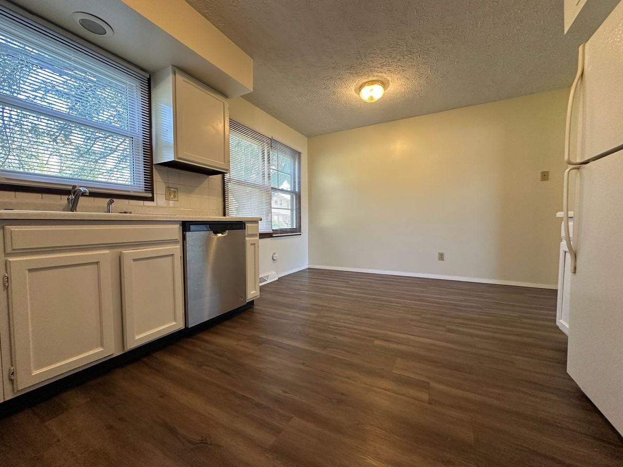 606 Arcadia - Photo 6 of 17