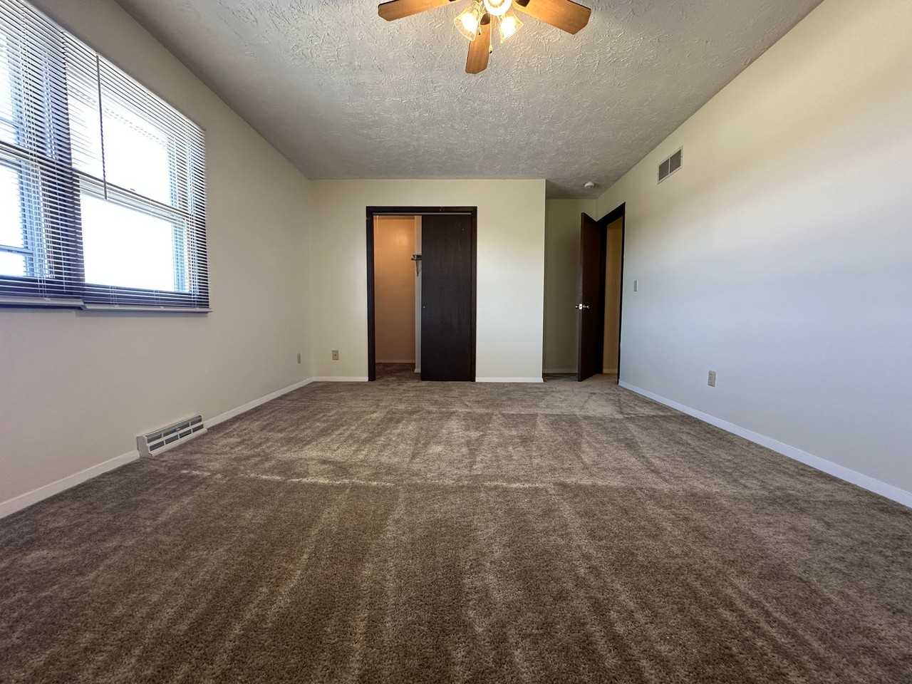 606 Arcadia - Photo 7 of 17