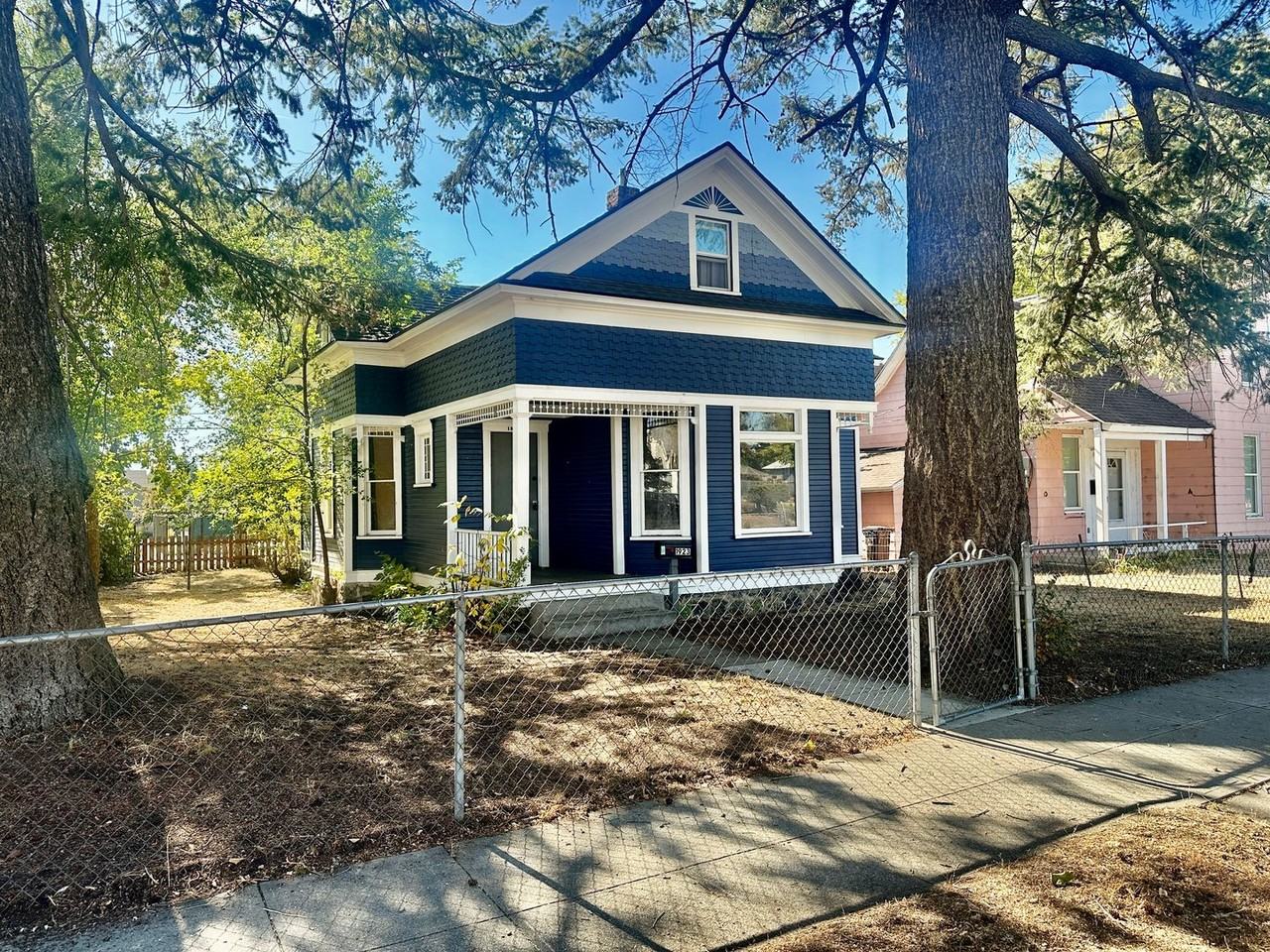 1923 West College Avenue