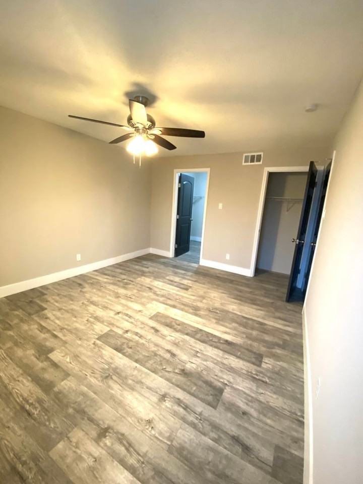 Squire Meadows - Photo 3 of 14