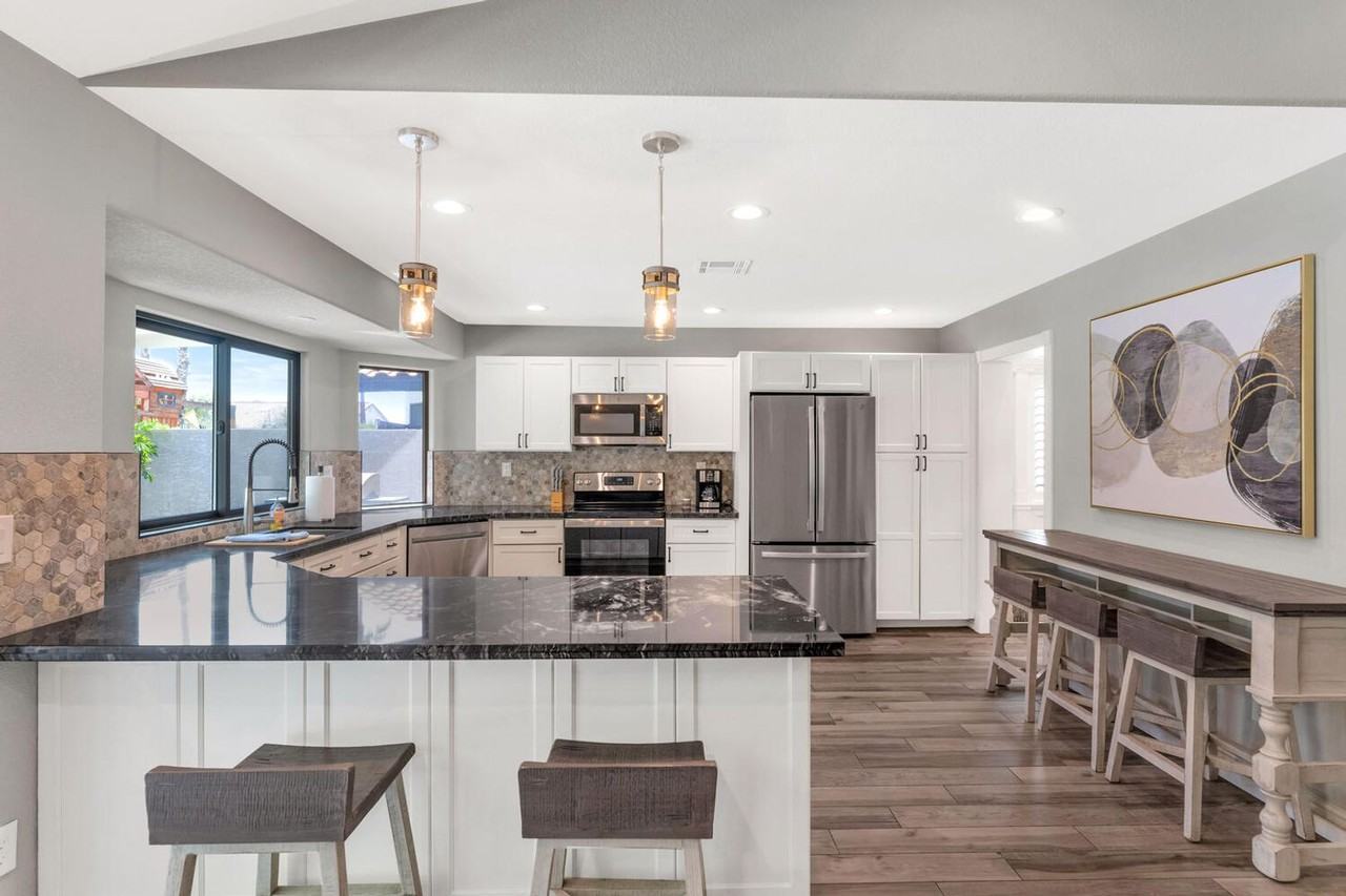 1439 S Almar - Photo 6 of 23