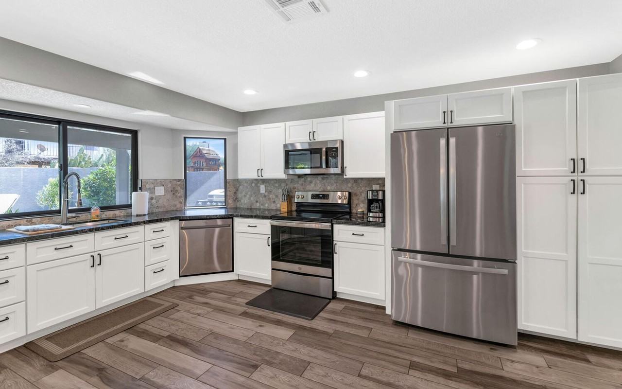 1439 S Almar - Photo 7 of 23