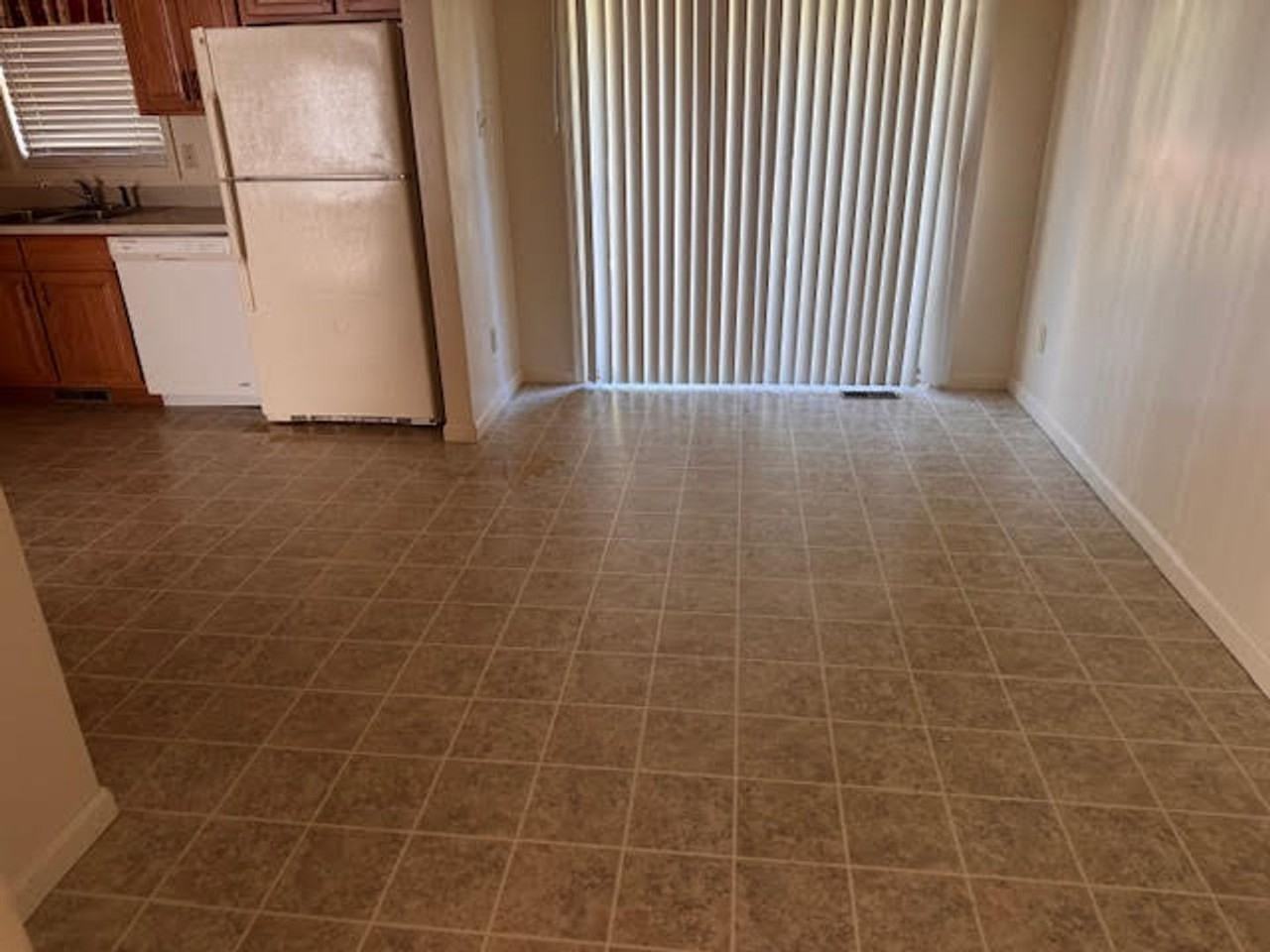 18964 Tyler Adams Ln - Photo 3 of 8