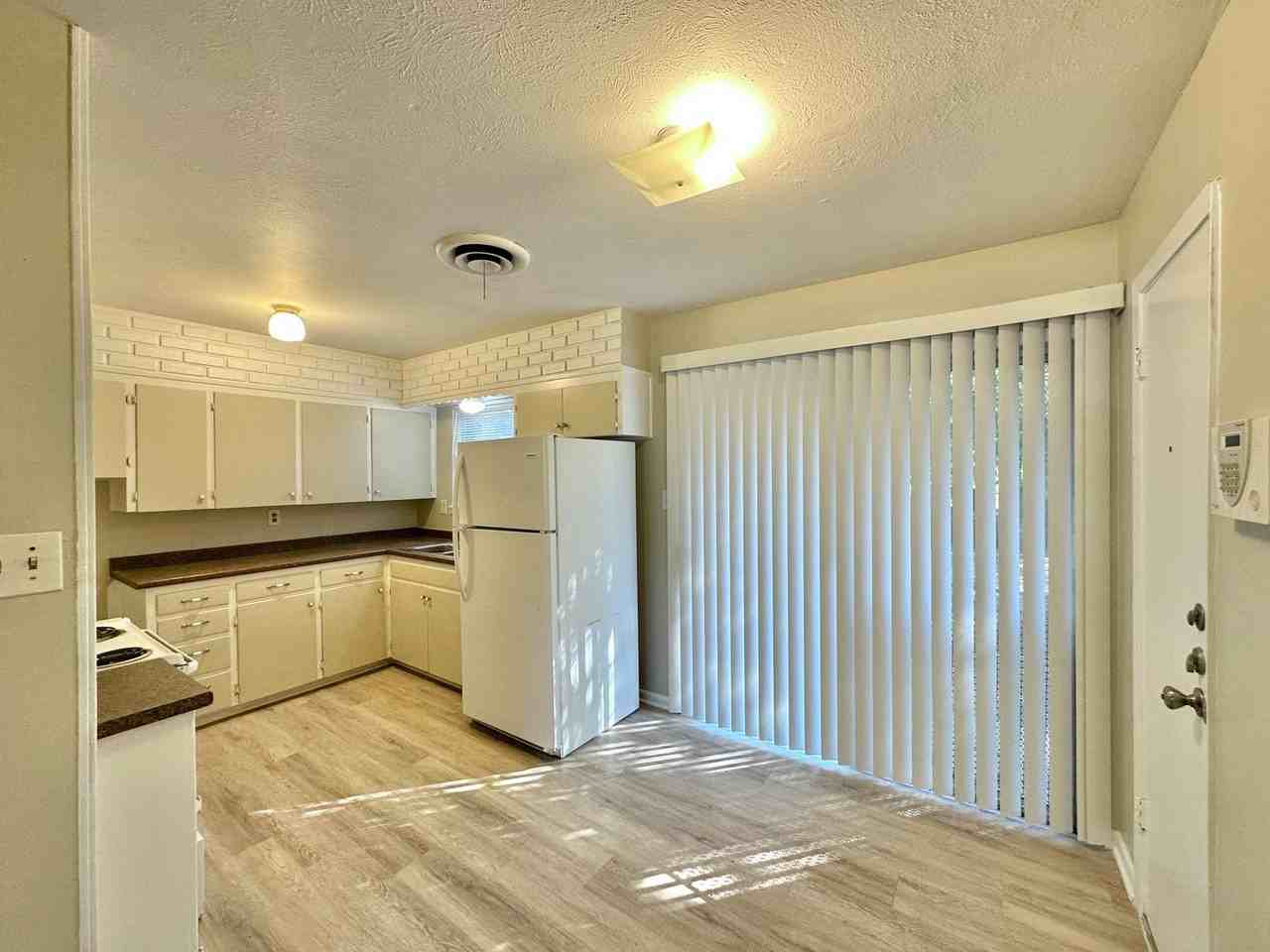 707 W Lincoln Ave - Photo 5 of 25