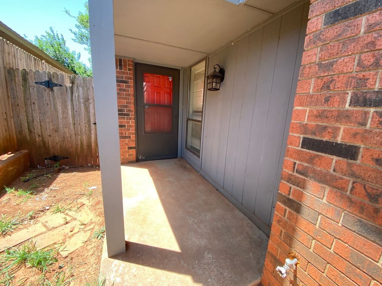 6004 Paramount Dr - Photo 3 of 25