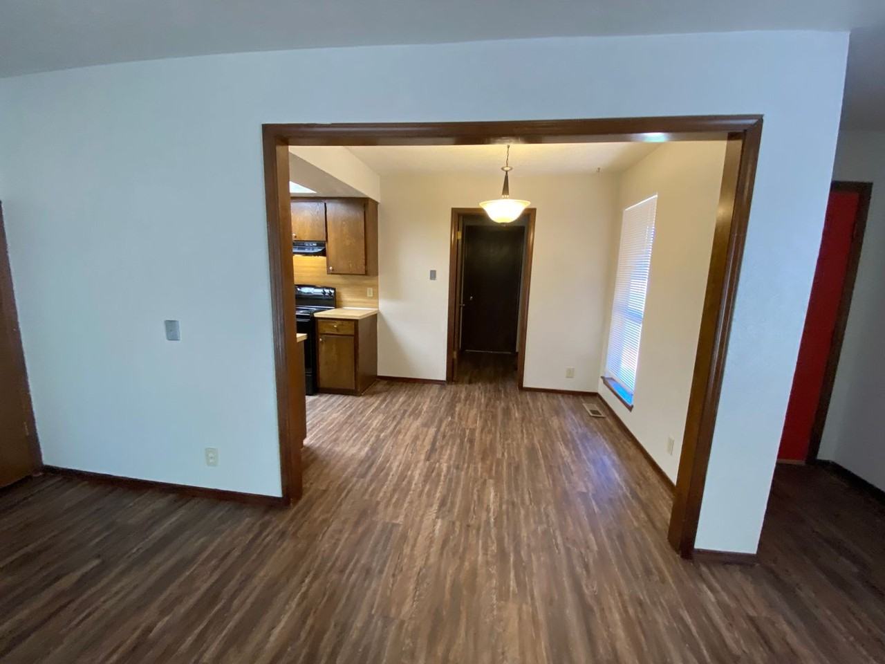 6004 Paramount Dr - Photo 6 of 25