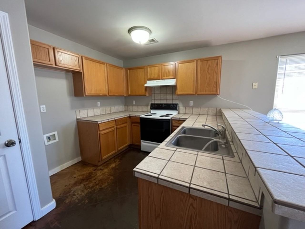 115 Nikki Dr Bldg B - Photo 3 of 10