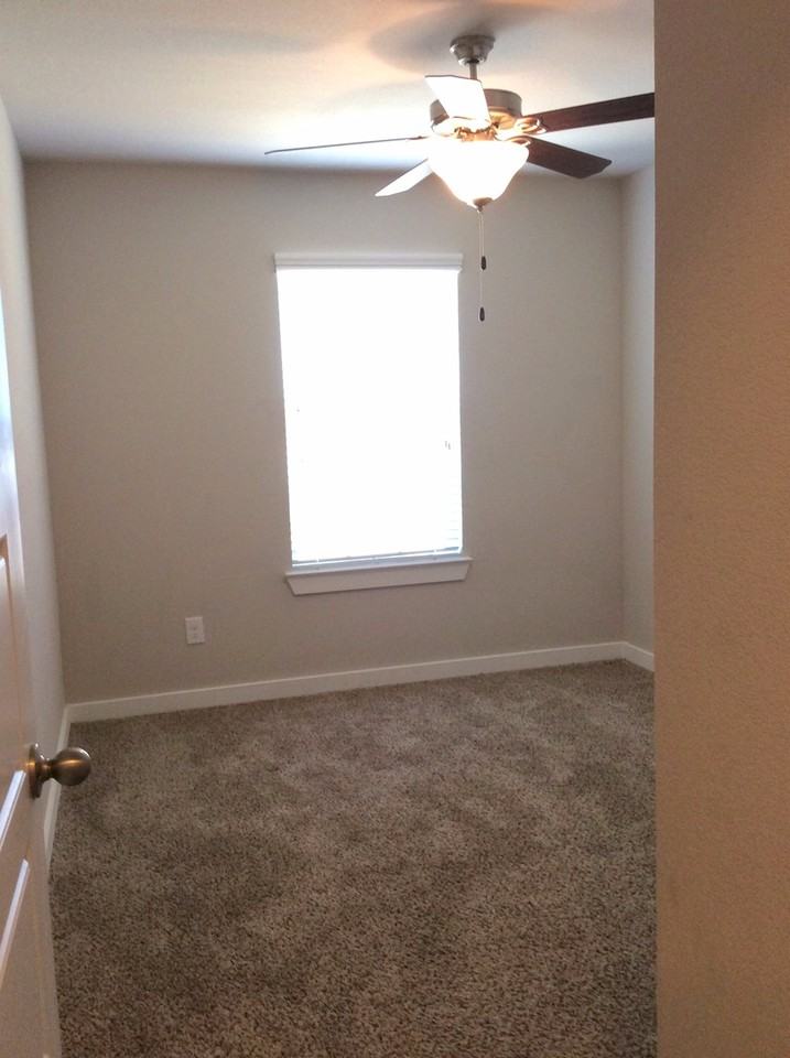 917 Chaparral Trl - Photo 7 of 7