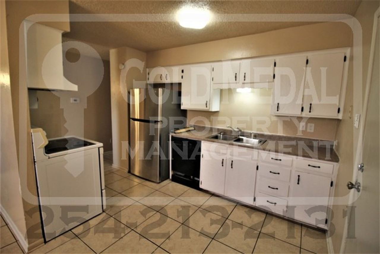 804 Michelle Dr - Photo 6 of 26