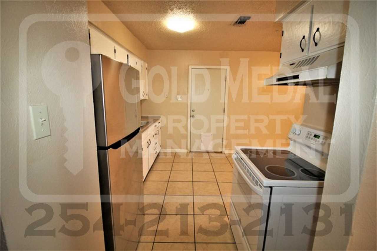 804 Michelle Dr - Photo 7 of 26