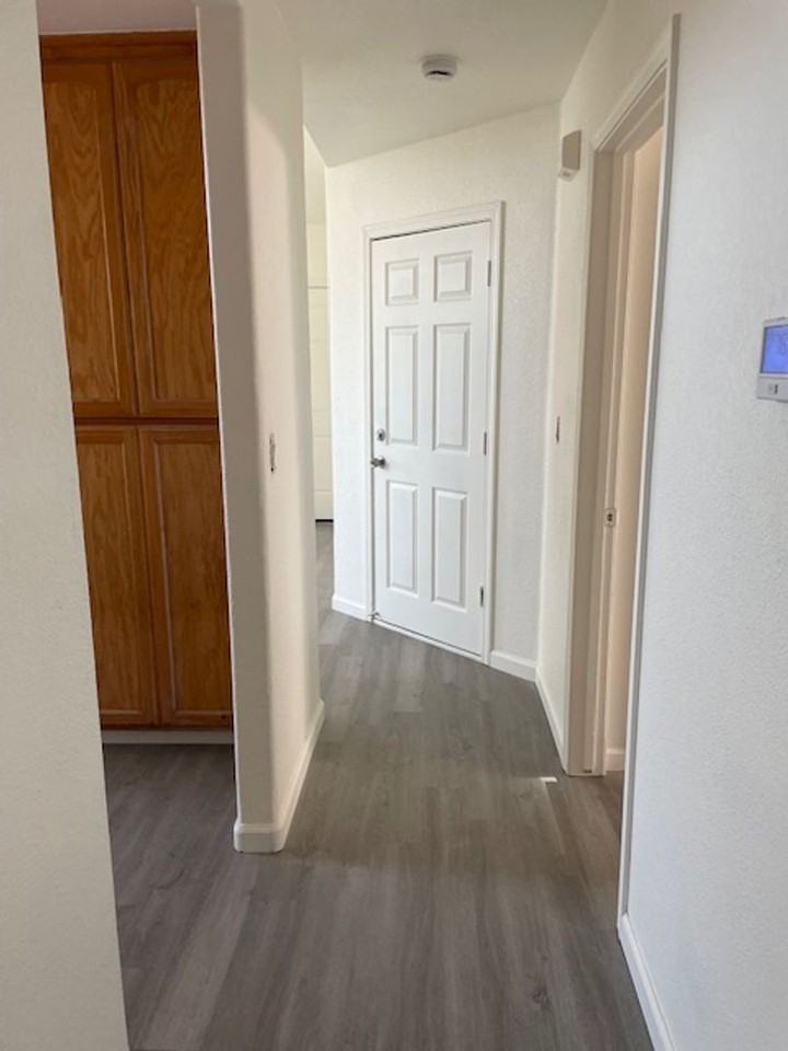 470 Winemaker St - Photo 6 of 7