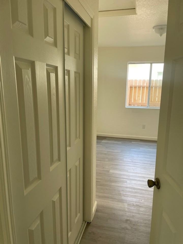 470 Winemaker St - Photo 7 of 7