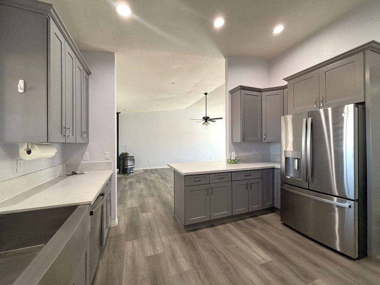 9875 9875 Magnolia Ave. - Photo 6 of 22