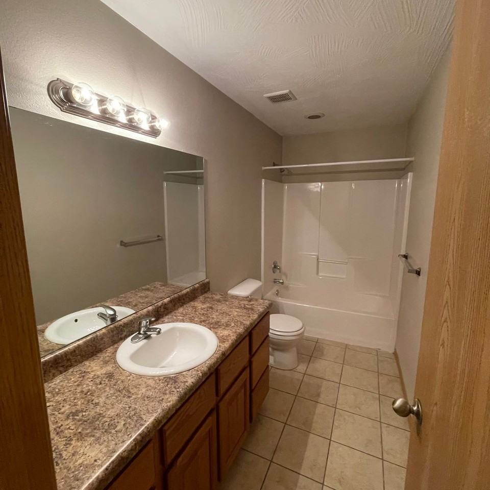 1995 S Farm Road 123 - Photo 4 of 45