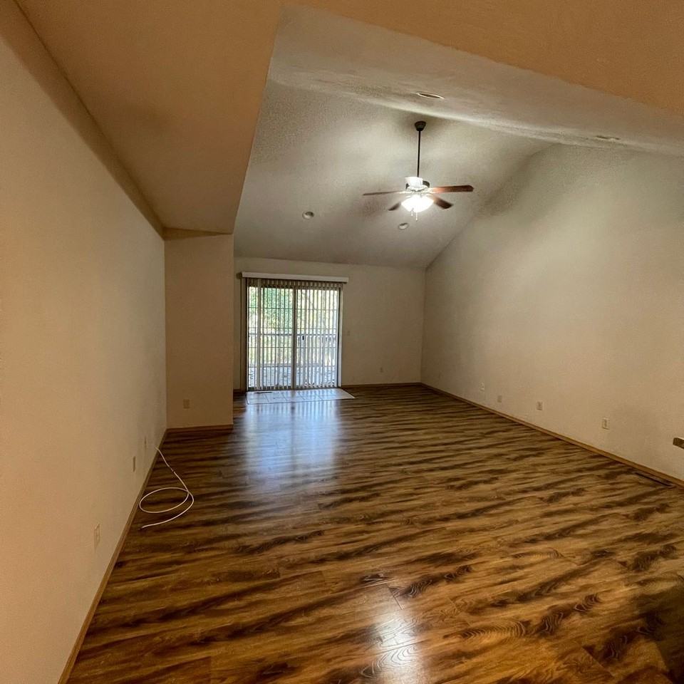 1995 S Farm Road 123 - Photo 5 of 45