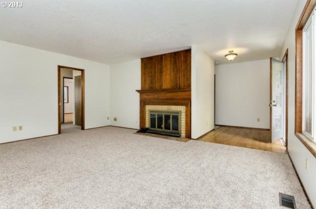 4731 Se 37th Ave - Photo 3 of 16