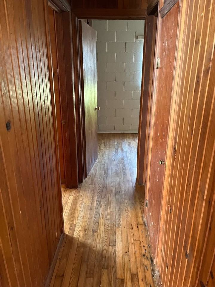 808 W Cleveland St - Photo 4 of 8