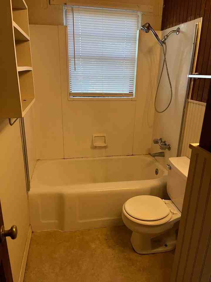 808 W Cleveland St - Photo 6 of 8