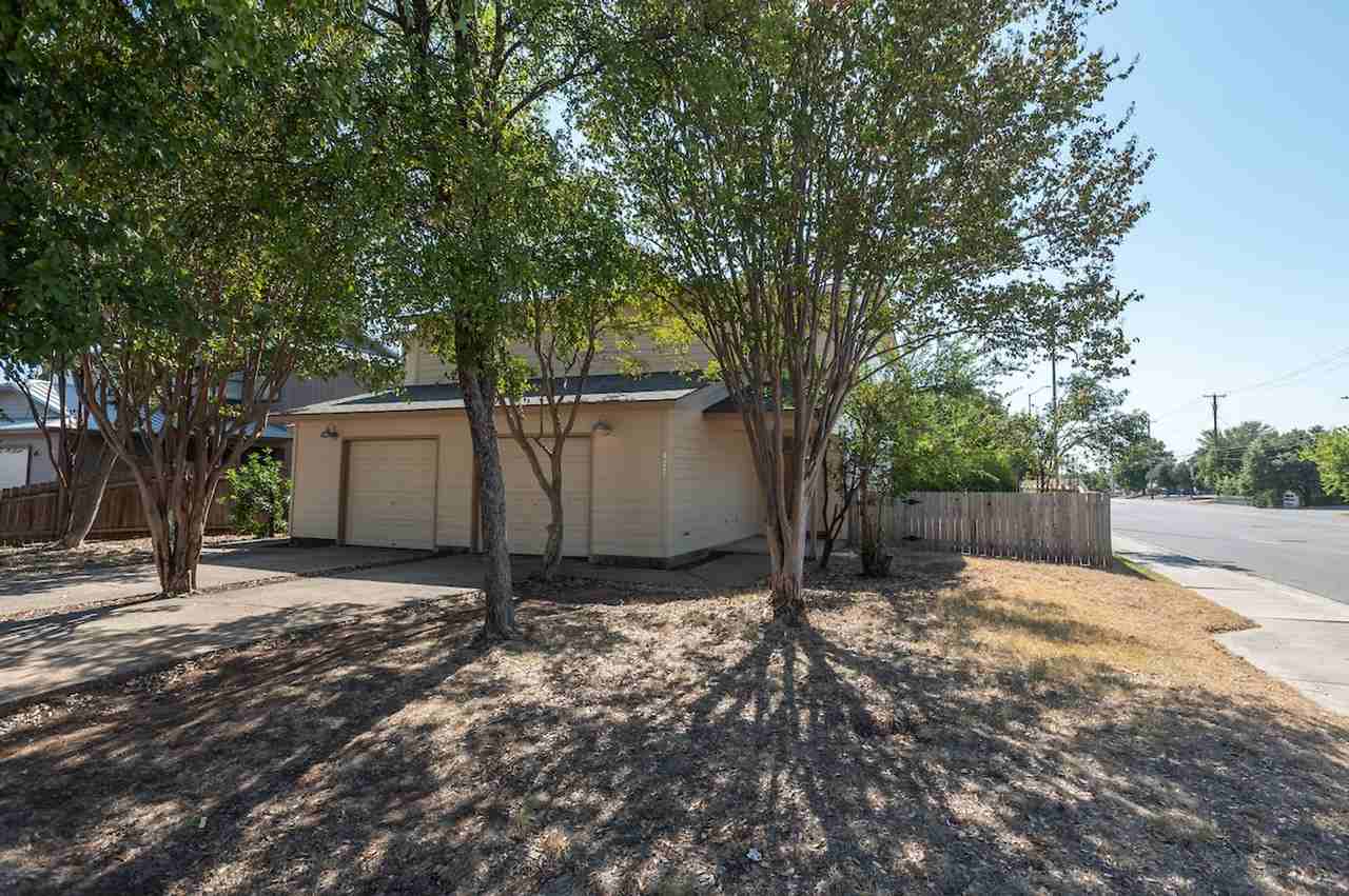 Chisholm Cove - Photo 2 of 20