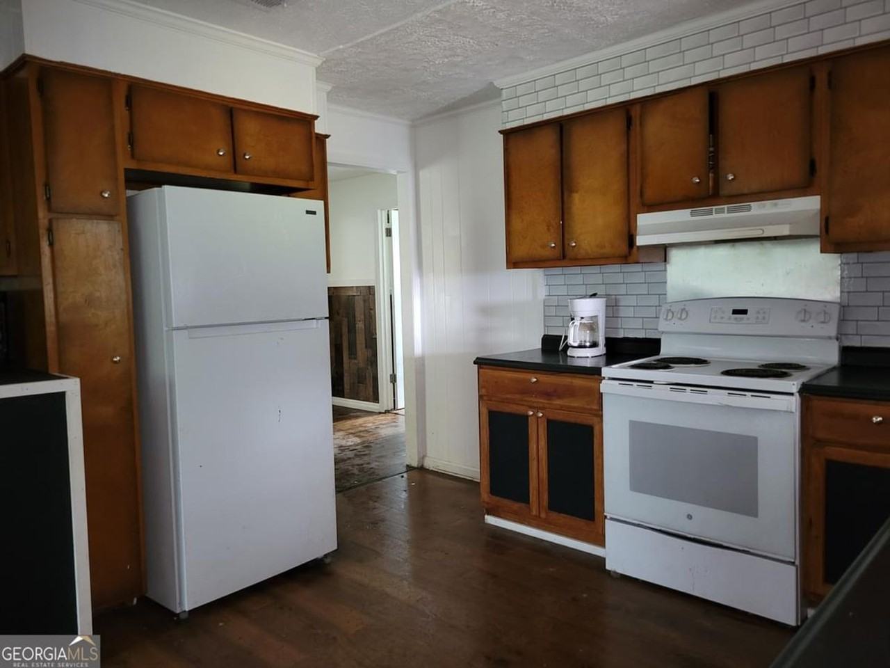 815 Central Ave - Photo 3 of 13