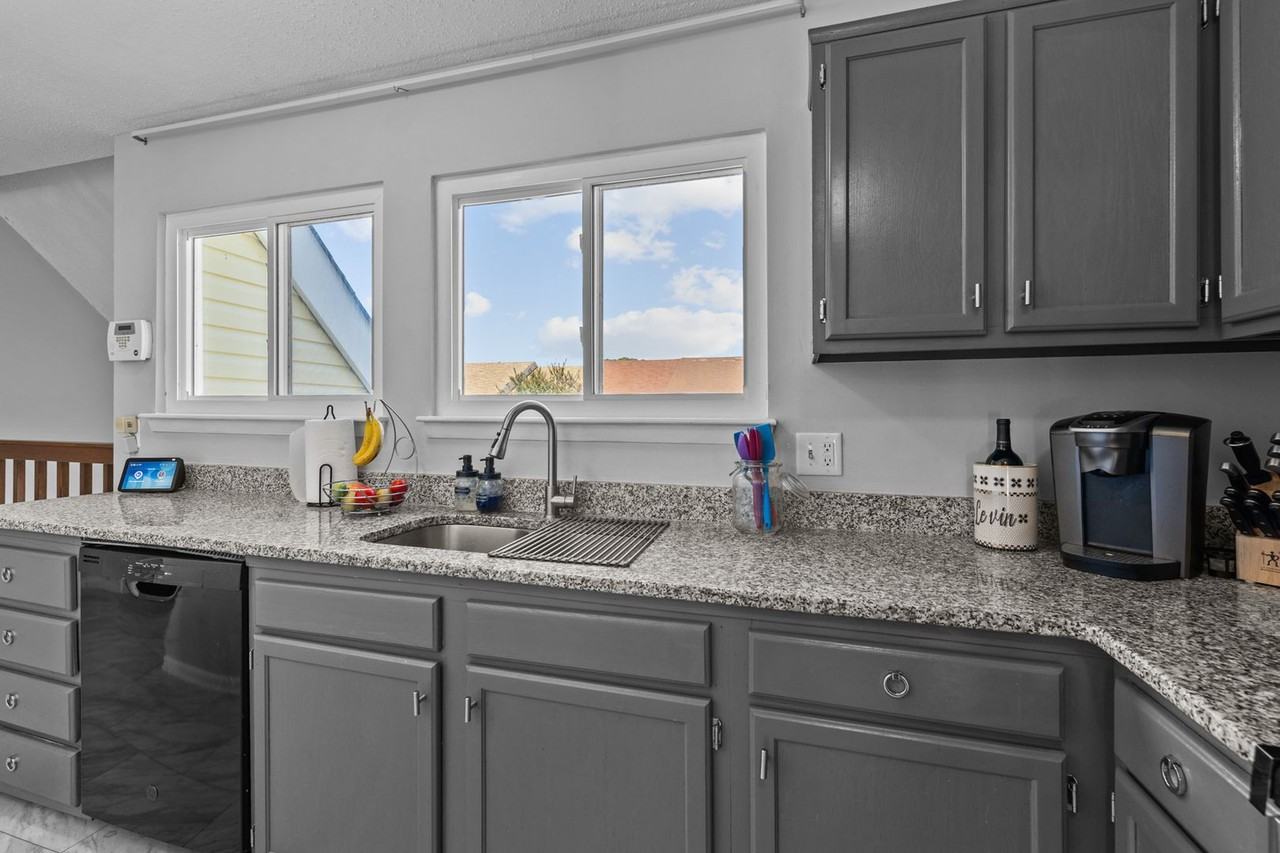 3860 Chimney Creek Dr - Photo 5 of 29