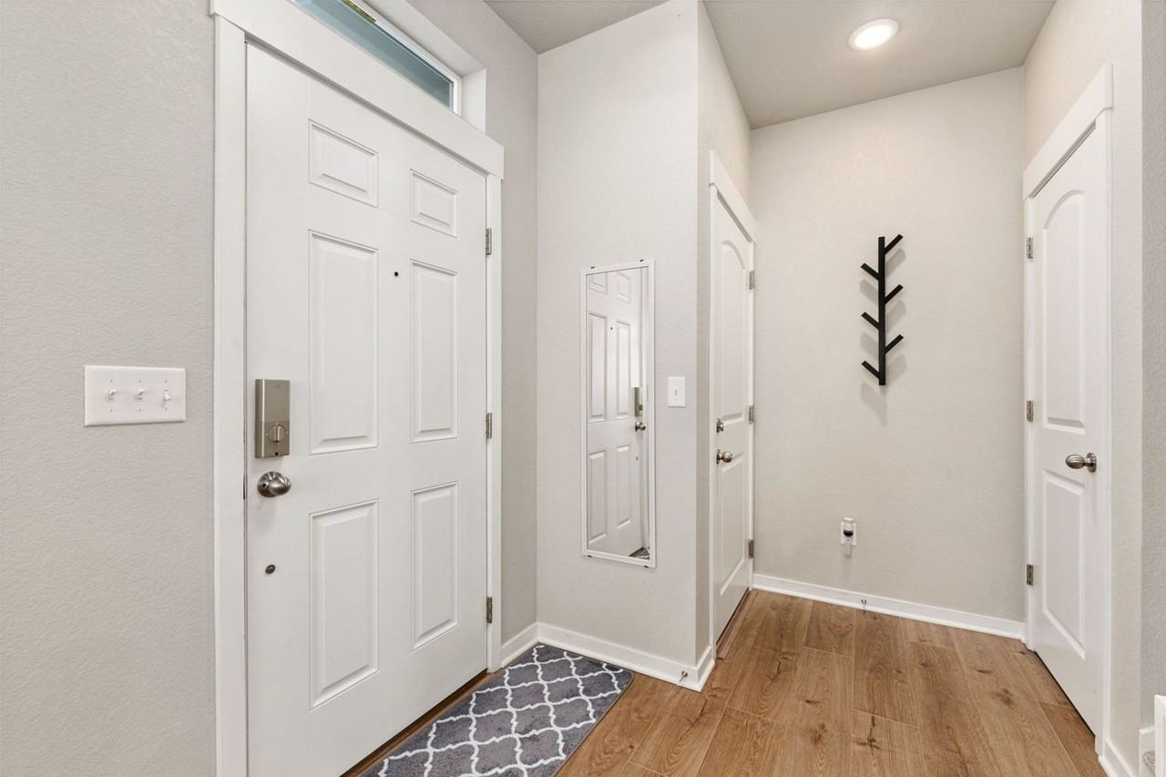 4448 Haymill Ct - Photo 6 of 32