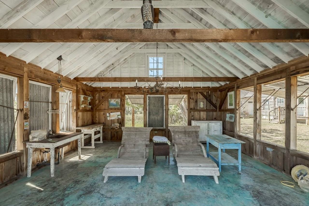 270 Crossroad Trl - Photo 2 of 7